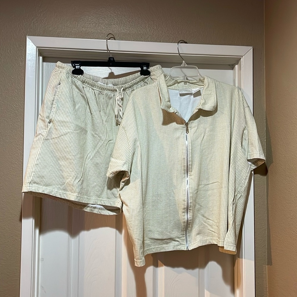 Womens plus size 2 piece short set
